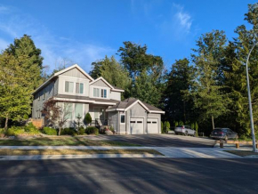 Entire Forest Home Near Nature & Amenities